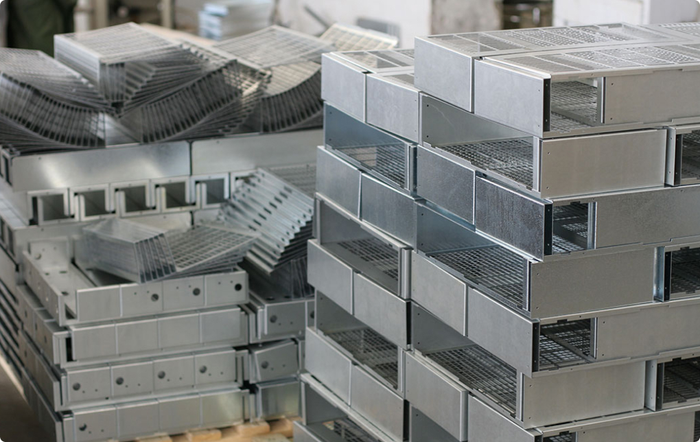 EMS 積み重なった板金