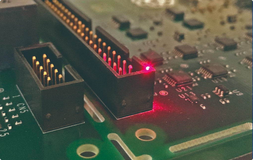 基板外観検査装置　レーザーでの高さ計測