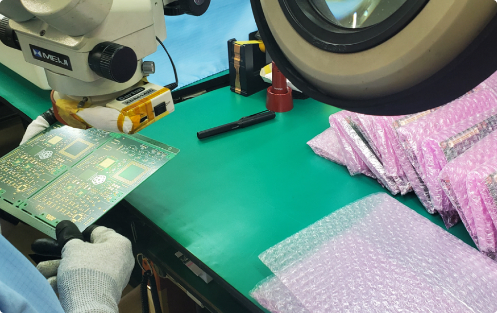 EMS プリント基板の受け入れ検査作業